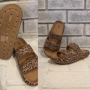 NoBo Leopard Print slides! Size 11!